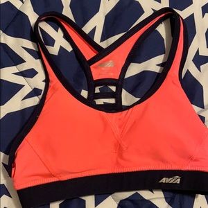 Sports bra